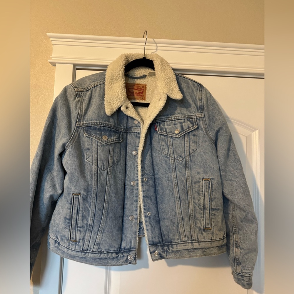 Levi's Classic Blue Demin and White Sherpa Jacket